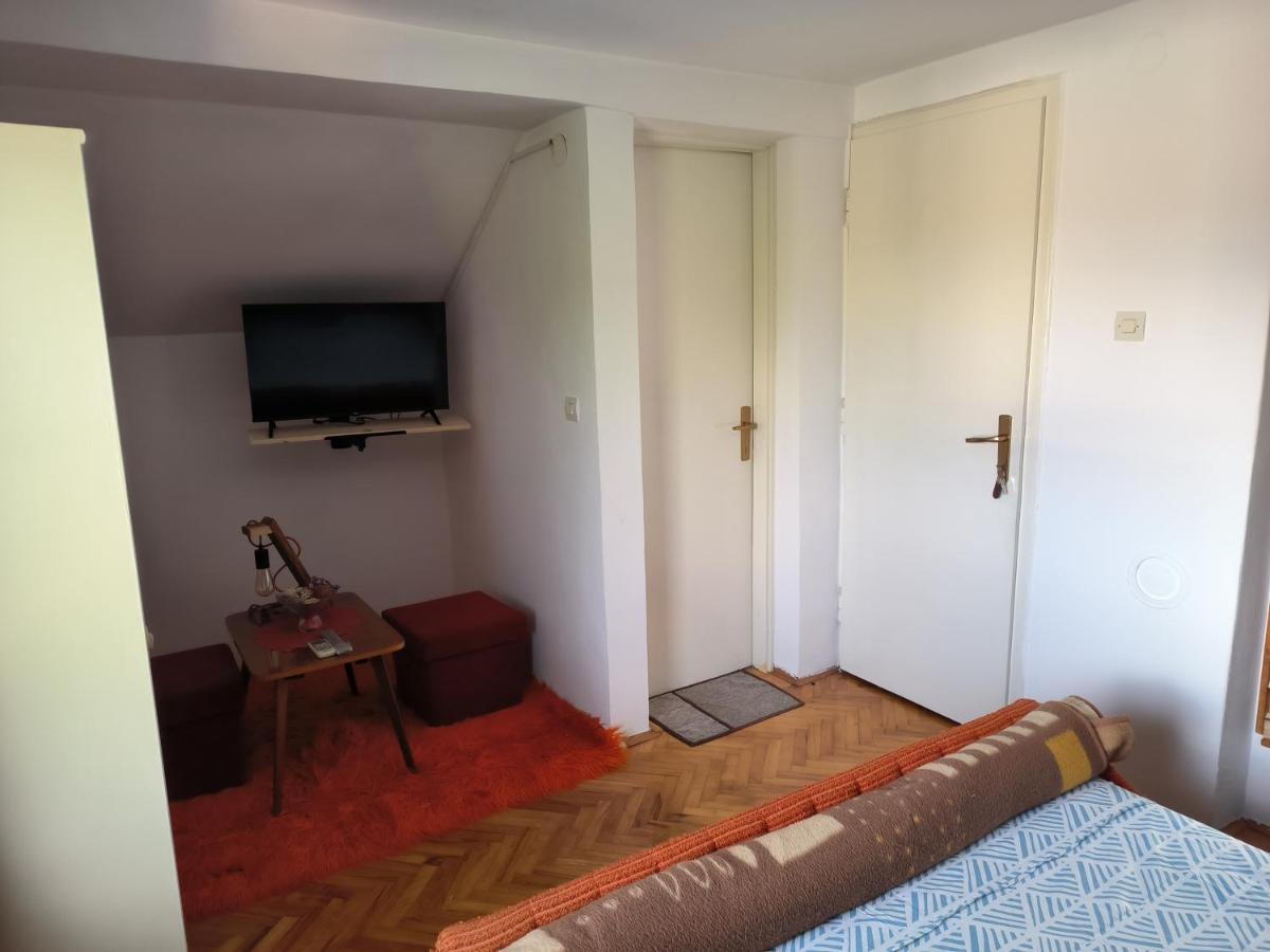 Aventurin Rooms 슬루니 외부 사진